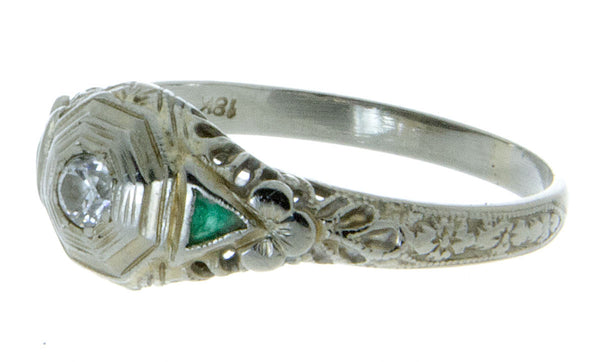 Art Deco Diamond & Emerald Filigree Ring - Chicago Pawners & Jewelers