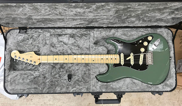 2017 Fender American Professional Stratocaster - Chicago Pawners & Jewelers