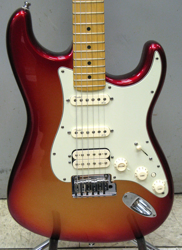 Fender American Deluxe Stratocaster HSS - Chicago Pawners & Jewelers