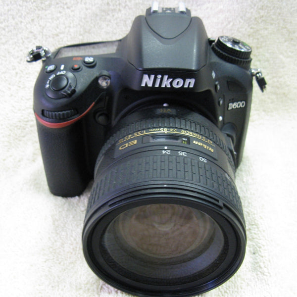 Nikon D600 with 24-85mm Lens - Chicago Pawners & Jewelers