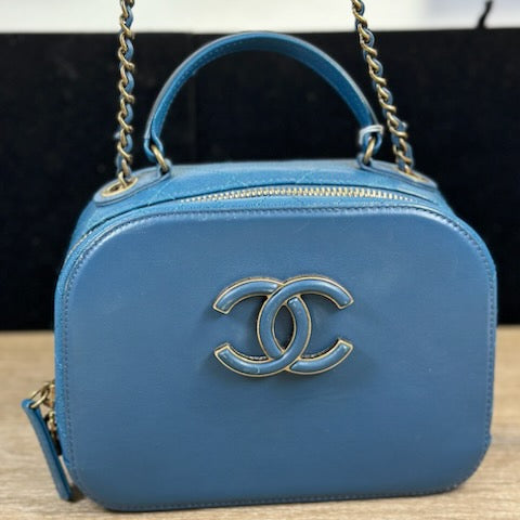 Chanel Coco Curve Vanity Case - Chicago Pawners & Jewelers