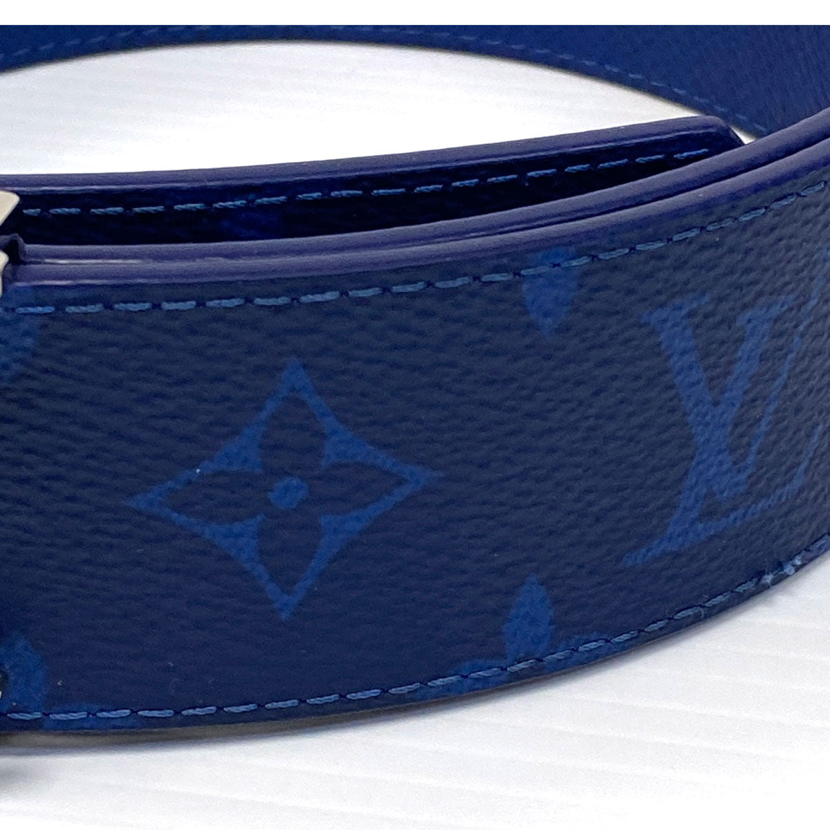 Louis Vuitton Initiales Reversible Belt - Cobalt Blue – Chicago Pawners &  Jewelers