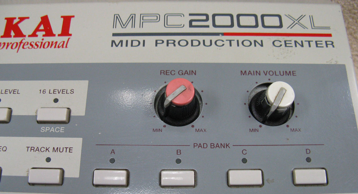 AKAI MPC 2000XL Midi Production Center Usato Dal Giappone (senza Cavo Di Alimentazione) - Foto 3