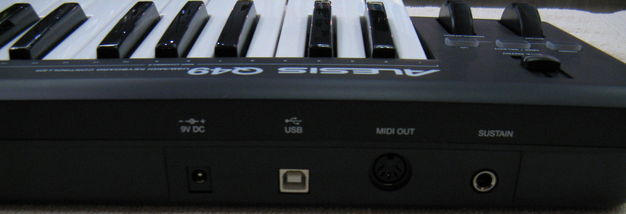 Alesis Q49 USB/Midi Keyboard Controller