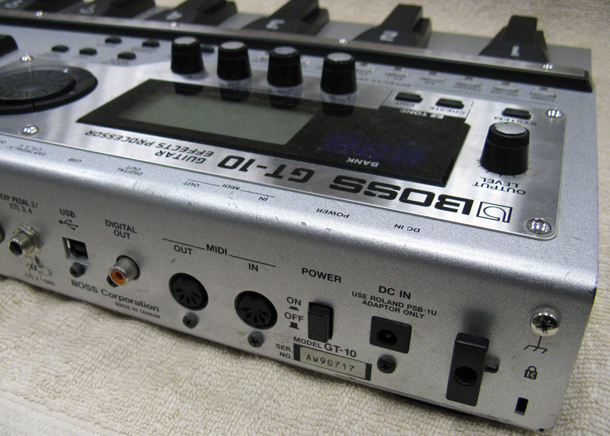 gt 10 pedal Boss GT-10 Guitar Effects Processor