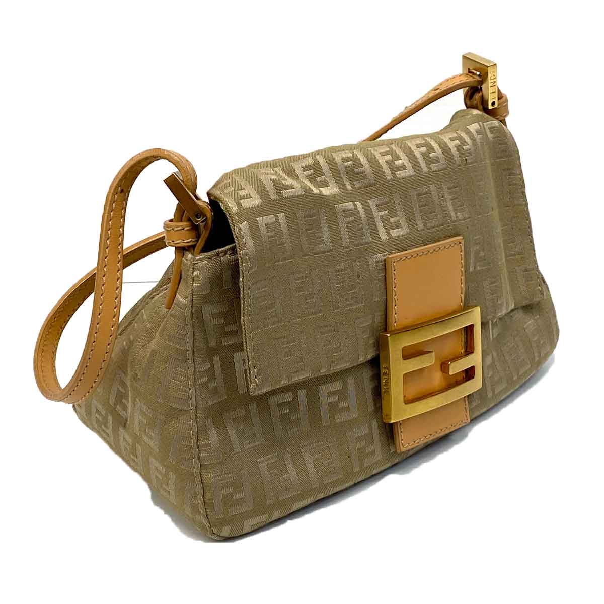 Fendi Zucchino Mama Baguette Shoulder Bag - Review, What's in my Bag WIMB,  and Mod Shots 