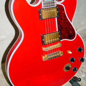 Gibson B.B. King Lucille 2001 - Chicago Pawners & Jewelers