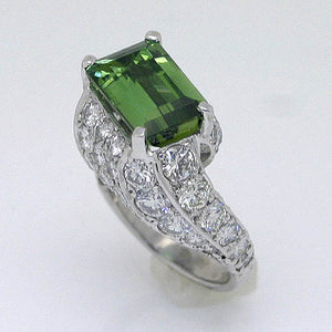 1960s 10.23ct Green Tourmaline & Diamond Ring - Chicago Pawners & Jewelers