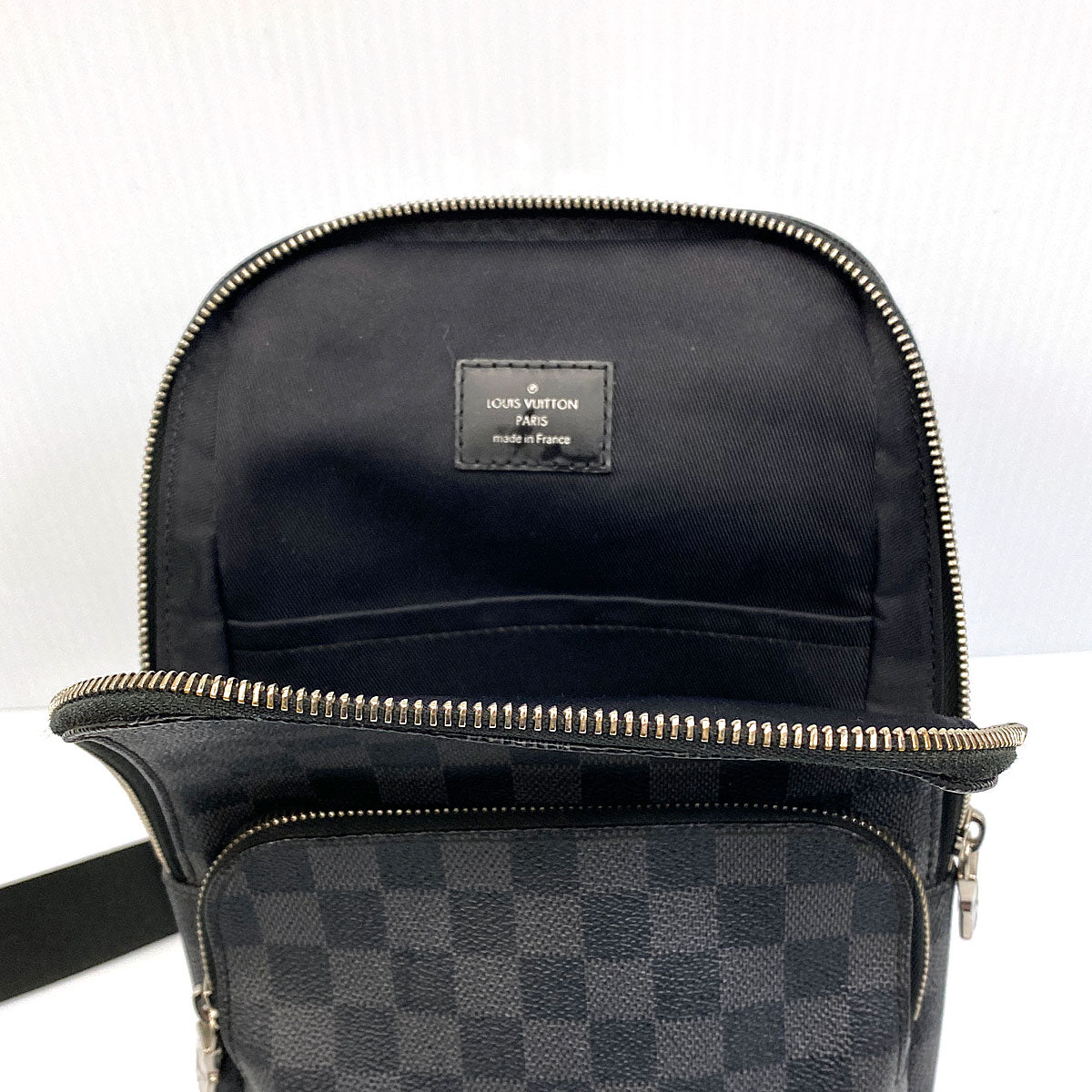 Louis Vuitton, Bags, Louis Vuitton Avenue Slingbag Nm