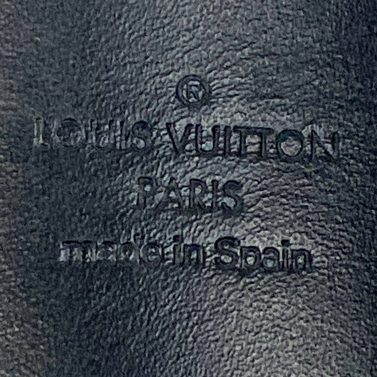 Louis Vuitton LV Initiales 40mm Reversible Belt in White Leather ref.530676  - Joli Closet