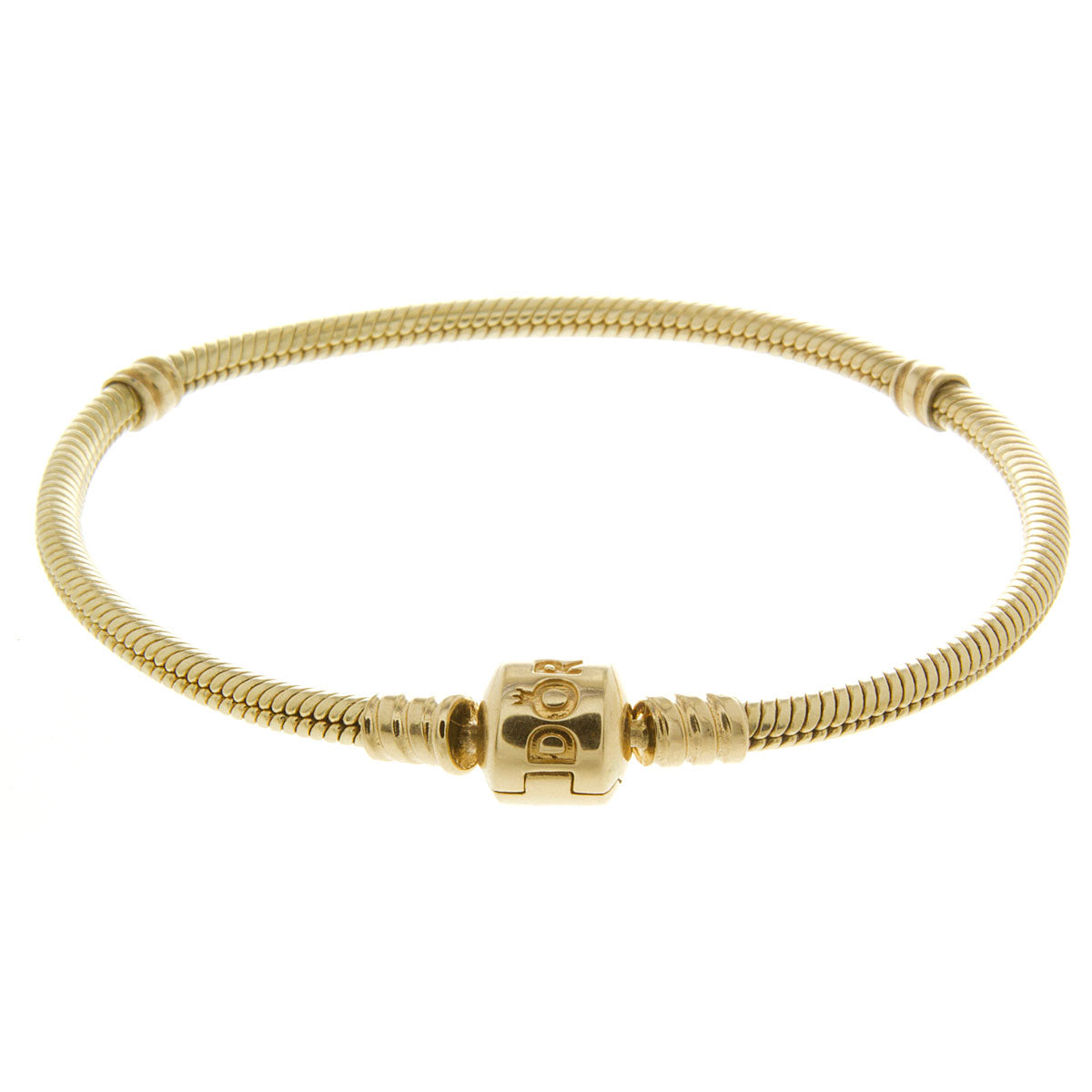 18k Heart Bracelet ✓ Pawnable ✓ Comfortable and easy to wear ✓ Layaway  Accepted | Instagram