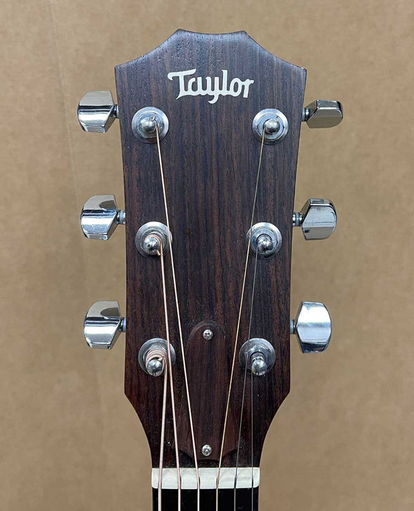 Taylor 210ce Acoustic/Electric Guitar 2012